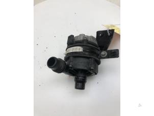 Begagnade Vattenpump Mercedes GLC (X253) 2.2 250d 16V BlueTEC 4-Matic Pris € 49,00 Marginaltabell erbjuds av Autobedrijf G.H. Wessel B.V.