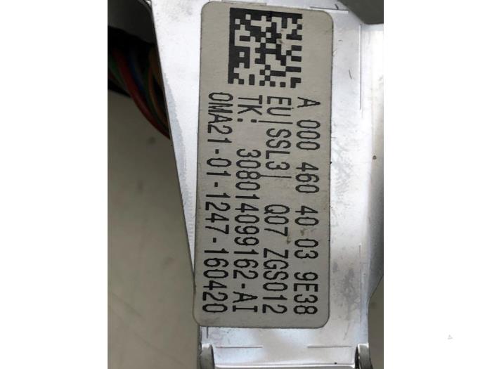 Rattmonterad radiostyrning från en Mercedes-Benz GLC (X253) 2.2 250d 16V BlueTEC 4-Matic 2016