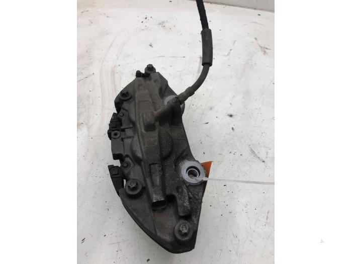 Främre bromsok, vänster från en Mercedes-Benz GLC (X253) 2.2 250d 16V BlueTEC 4-Matic 2016