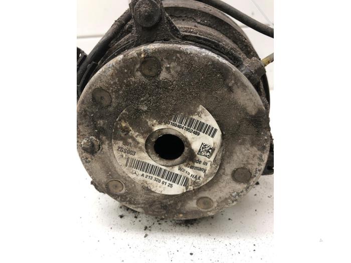 Luftfjäder från en Mercedes-Benz GLC (X253) 2.2 250d 16V BlueTEC 4-Matic 2016