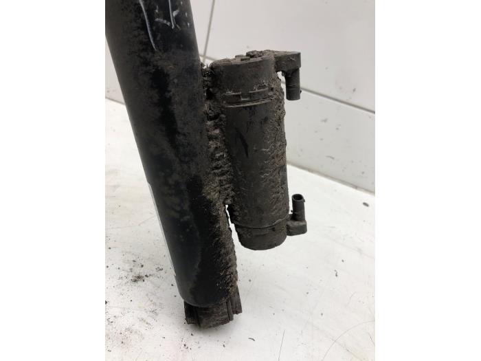 Stötdämpare, höger bak från en Mercedes-Benz GLC (X253) 2.2 250d 16V BlueTEC 4-Matic 2016