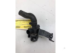 Begagnade Vattenpump Mercedes GLC (X253) 2.2 250d 16V BlueTEC 4-Matic Pris € 49,00 Marginaltabell erbjuds av Autobedrijf G.H. Wessel B.V.