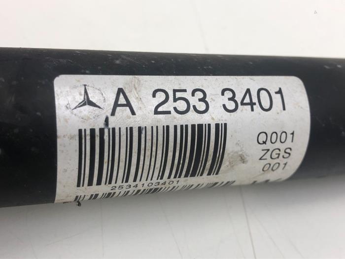 4x4 främre mellandrivaxel från en Mercedes-Benz GLC (X253) 2.2 250d 16V BlueTEC 4-Matic 2016