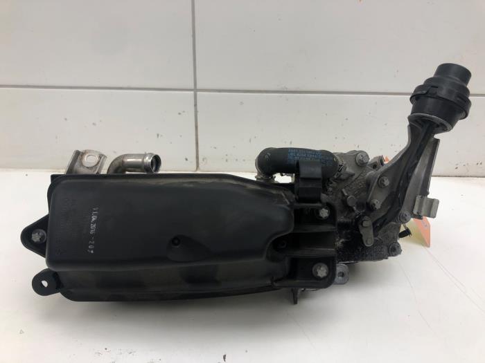 EGR-kylare från en Mercedes-Benz GLC (X253) 2.2 250d 16V BlueTEC 4-Matic 2016