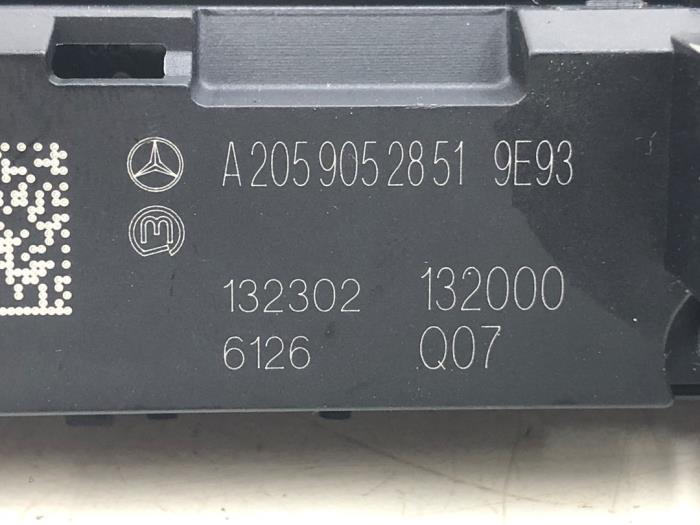 Brytare (diverse) från en Mercedes-Benz GLC (X253) 2.2 250d 16V BlueTEC 4-Matic 2016