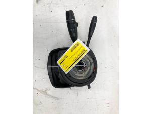 Gebruikte Schakelaar Stuurkolom (licht) Mercedes C Estate (S204) 1.8 C-200 CGI 16V Prijs € 79,00 Margeregeling aangeboden door Autobedrijf G.H. Wessel B.V.