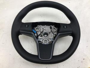 Begagnade Ratt Tesla Model Y (5YJY) RWD Pris € 299,00 Marginaltabell erbjuds av Autobedrijf G.H. Wessel B.V.