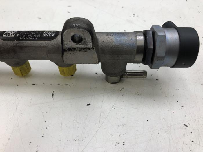 Bränsleinsprutningsmunstycke från en Mercedes-Benz GLC (X253) 2.2 250d 16V BlueTEC 4-Matic 2016