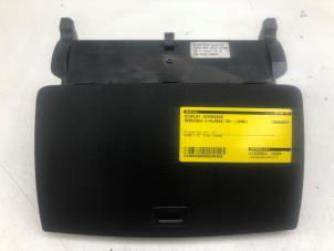 Gebruikte Display Interieur Mercedes C (W204) 2.2 C-220 CDI 16V Prijs € 59,00 Margeregeling aangeboden door Autobedrijf G.H. Wessel B.V.