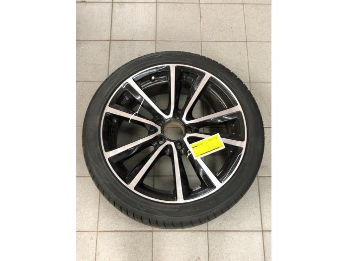 Hjuluppsättning + däck från en Mercedes-Benz C Estate (S205) C-200 BlueTEC, C-200 d 1.6 16V 2014