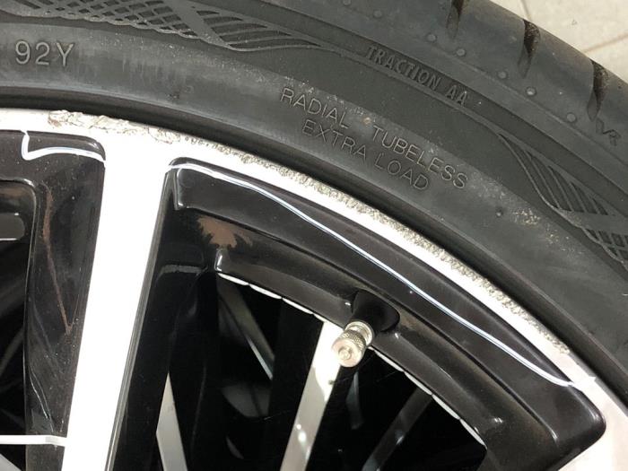 Hjuluppsättning + däck från en Mercedes-Benz C Estate (S205) C-200 BlueTEC, C-200 d 1.6 16V 2014