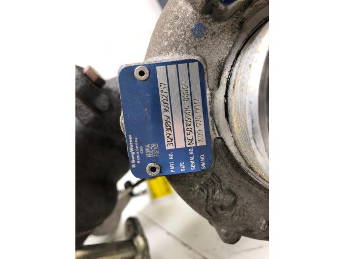 Turbo från en Volvo V70 (BW) 2.4 D5 20V 205 2011