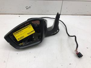 Begagnade Skärmspegel, vänster Skoda Superb Combi (3V5) 1.5 TSI Evo 16V Pris € 299,00 Marginaltabell erbjuds av Autobedrijf G.H. Wessel B.V.