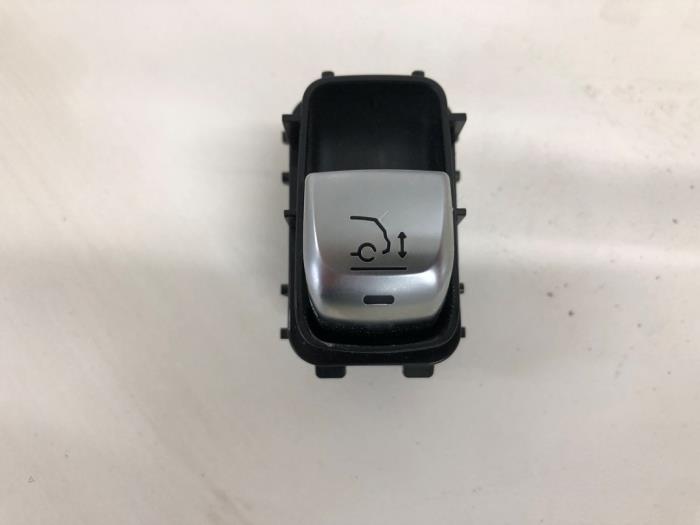 Höjdkontrollbrytare från en Mercedes-Benz GLC (X253) 2.2 250d 16V BlueTEC 4-Matic 2016