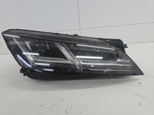 Używane Reflektor prawy Audi TTS (FV3/FVP) Cena na żądanie oferowane przez Autobedrijf G.H. Wessel B.V.