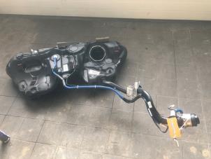 Begagnade Tank Mercedes C Estate (S206) C-220d 2.0 Turbo 16V Pris € 299,00 Marginaltabell erbjuds av Wessel Parts & Service B.V.