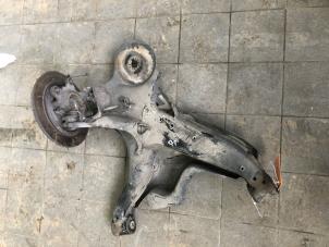 Gebruikte Draagarm rechts-achter Mercedes Vito (447.6) 1.6 111 CDI 16V Prijs € 149,00 Margeregeling aangeboden door Autobedrijf G.H. Wessel B.V.