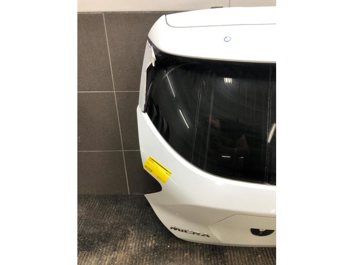 Baklucka från en Nissan Micra (K14) 1.0 IG-T 100 2019