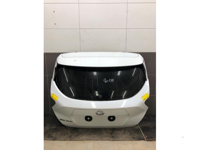 Baklucka från en Nissan Micra (K14) 1.0 IG-T 100 2019