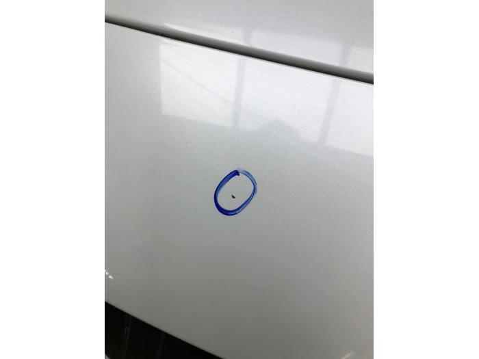 Baklucka från en Nissan Micra (K14) 1.0 IG-T 100 2019