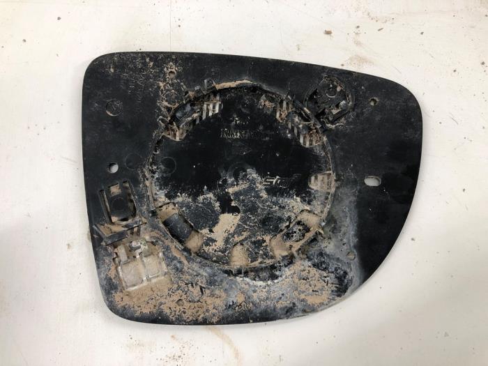 Spegelglas, vänster från en Nissan Micra (K14) 1.0 IG-T 100 2019