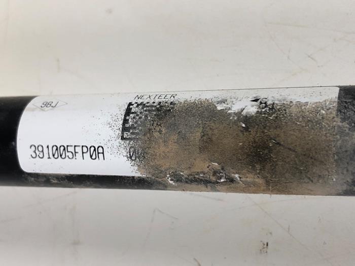 Drivaxel, höger fram från en Nissan Micra (K14) 1.0 IG-T 100 2019