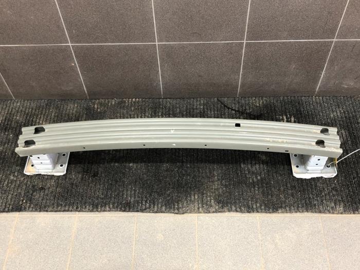 Stötfångarram, bak från en Nissan Micra (K14) 1.0 IG-T 100 2019