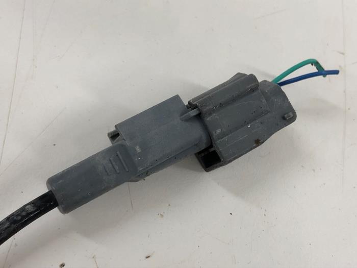 Spindel, vänster fram från en Nissan Micra (K14) 1.0 IG-T 100 2019