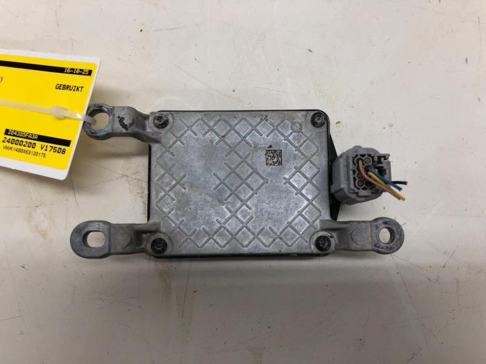 Radarsensor från en Nissan Micra (K14) 1.0 IG-T 100 2019