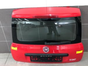 Gebruikte Achterklep Fiat Panda/Pandina (312) 1.2 69 Prijs € 599,00 Margeregeling aangeboden door Autobedrijf G.H. Wessel B.V.