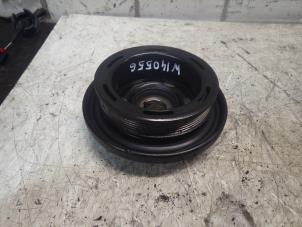 Gebruikte Krukas Poelie Mercedes C Estate (S204) Prijs € 89,00 Margeregeling aangeboden door Autobedrijf G.H. Wessel B.V.