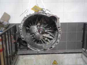 Begagnade Växellåda Renault Espace (JK) 2.0 dCi 16V 150 FAP . Pris € 599,00 Marginaltabell erbjuds av Autobedrijf G.H. Wessel B.V.