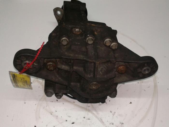 Bakre differential från en Mercedes-Benz ML I (163) 270 2.7 CDI 20V 2004