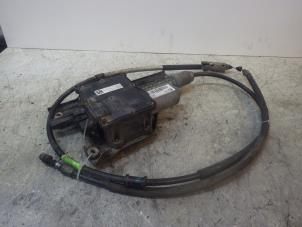 Gebruikte Handrem Mechaniek Opel Insignia 2.0 CDTI 16V 160 Ecotec Prijs € 149,00 Margeregeling aangeboden door Autobedrijf G.H. Wessel B.V.