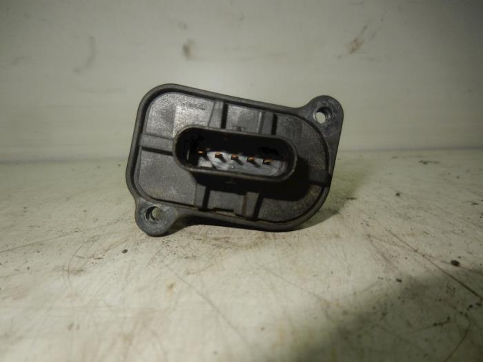 Luftflödesmätare från en MINI Countryman (R60) 2.0 Cooper SD 16V ALL4 2011