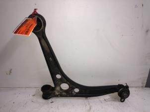 Begagnade Främre gaffelben, vänster Volkswagen Sharan (7M8/M9/M6) 1.9 TDI 110 Pris € 59,00 Marginaltabell erbjuds av Autobedrijf G.H. Wessel B.V.