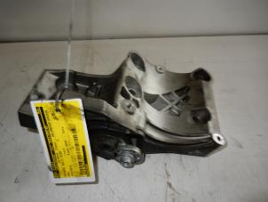 Gebruikte Spanrol Multiriem Opel Insignia Sports Tourer 2.0 CDTI 16V 120 ecoFLEX Prijs € 100,00 Margeregeling aangeboden door Autobedrijf G.H. Wessel B.V.