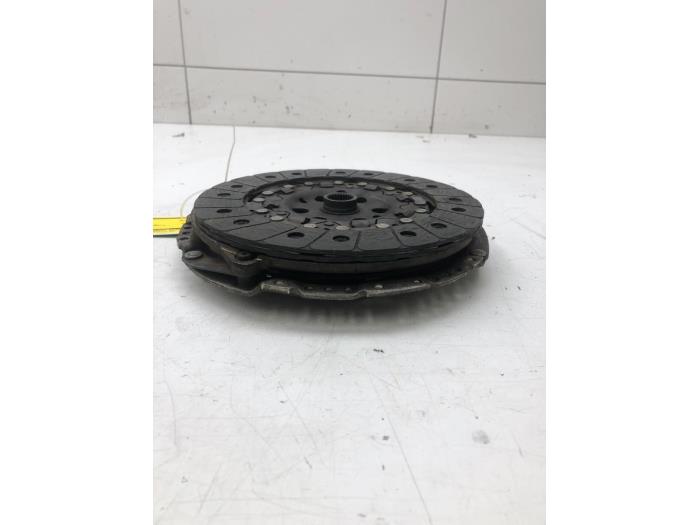 Kopplingssats (komplett) från en Volkswagen Polo V (6R)  2014