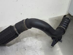 Begagnade Laddluftkylarslang BMW 2-Serie Pris € 100,00 Marginaltabell erbjuds av De Witte Boerderij AutoMotive