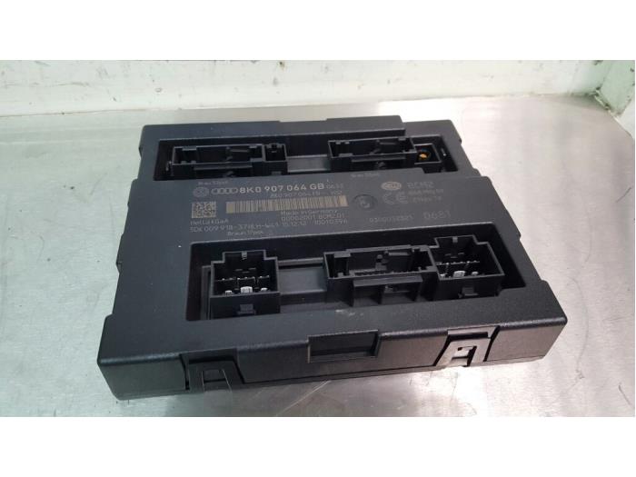 Dator , karosskontroll (BCM) från en Audi A4 2014