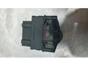 Begagnade Brytare, AIH strålkastare Audi A2 (8Z0) Pris € 10,00 Marginaltabell erbjuds av De Witte Boerderij AutoMotive