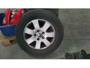 Gebruikte Sportvelgenset + banden Volkswagen Transporter T5 1.9 TDi Prijs € 250,00 Margeregeling aangeboden door De Witte Boerderij AutoMotive