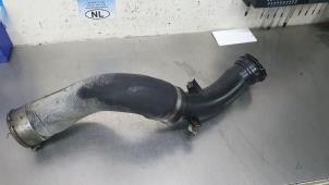 Begagnade Laddluftkylarrör BMW 1 serie (F20) 116i 1.6 16V Pris € 35,00 Marginaltabell erbjuds av De Witte Boerderij AutoMotive