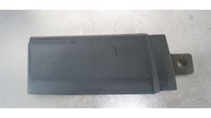 Begagnade Bakre stötfångare, komponent, höger Mercedes Sprinter 3,5t (906.63) 316 CDI 16V Pris € 10,00 Marginaltabell erbjuds av De Witte Boerderij AutoMotive