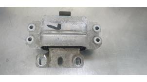 Gebruikte Versnellingsbak Steun Volkswagen Golf Plus (5M1/1KP) 1.4 TSI 140 16V Prijs € 15,00 Margeregeling aangeboden door De Witte Boerderij AutoMotive