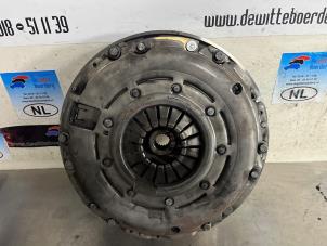 Begagnade Tvåmassesvänghjul Opel Meriva 1.6 CDTI 16V Pris € 150,00 Marginaltabell erbjuds av De Witte Boerderij AutoMotive