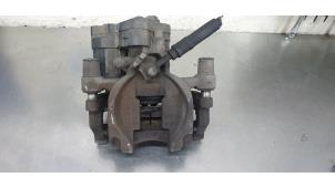 Gebruikte Remklauw (Tang) rechts-achter Seat Leon (5FB) 2.0 TDI Ecomotive 16V Prijs € 65,00 Margeregeling aangeboden door De Witte Boerderij AutoMotive