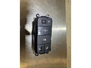 Begagnade Ljusbrytare Hyundai i10 (B5) 1.2 16V Pris € 35,00 Marginaltabell erbjuds av De Witte Boerderij AutoMotive