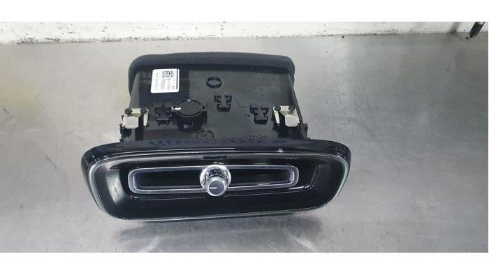 Luftmunstycke, instrumentbräda från en Volvo C40 Recharge (XK) Recharge 2023