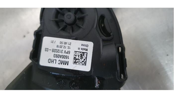 Gaspedalsensor från en Mitsubishi Space Star (A0) 1.0 12V 2019